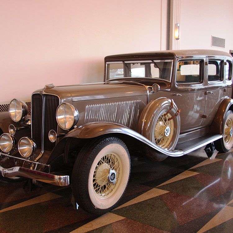 1932 Auburn 12-160A Sedan – Auburn Cord Duesenberg Automobile Museum