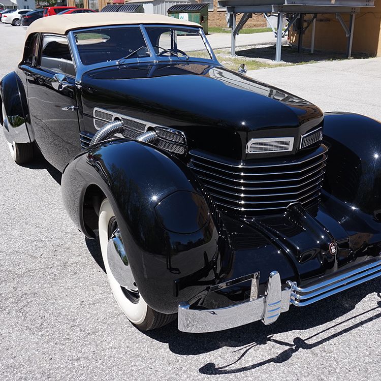 1937 Cord 812 Phaeton