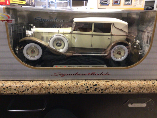 30' Packard Brewster 1/18 tan