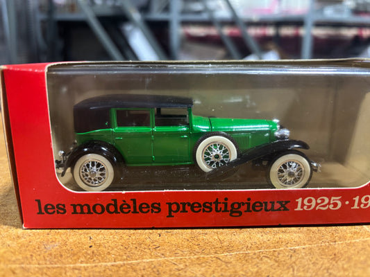 1929 Cord L29 Green - Solido Models