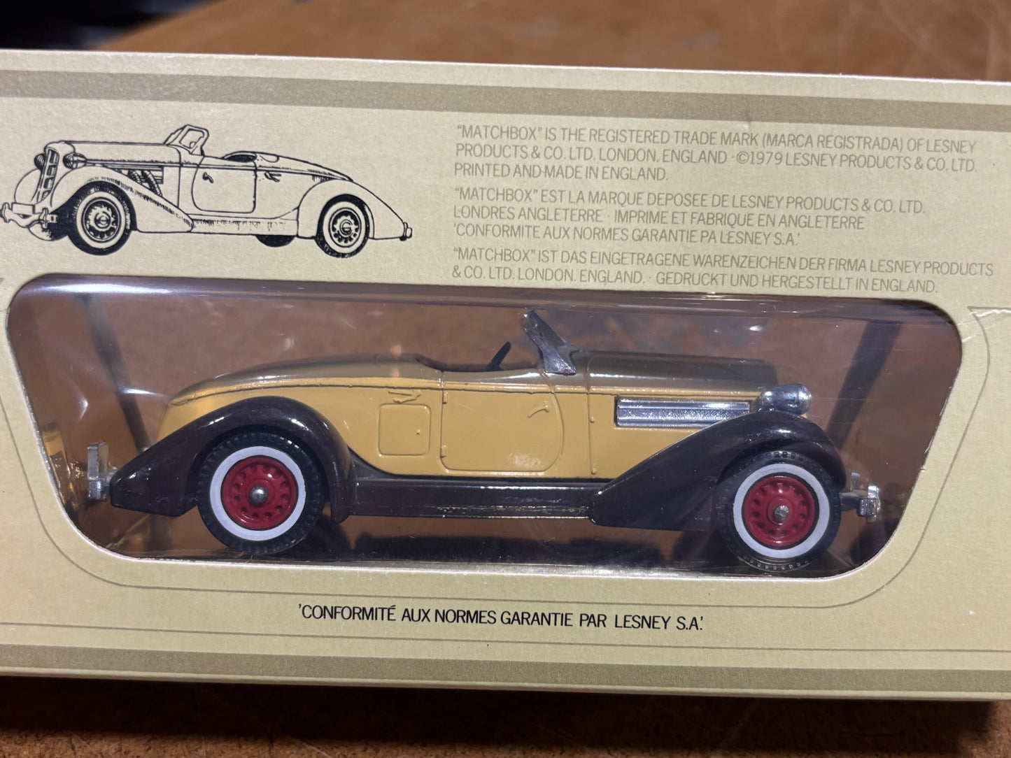 Models of Yesteryear - MATCHBOX 1935 Auburn 851 Y-19 yellow
