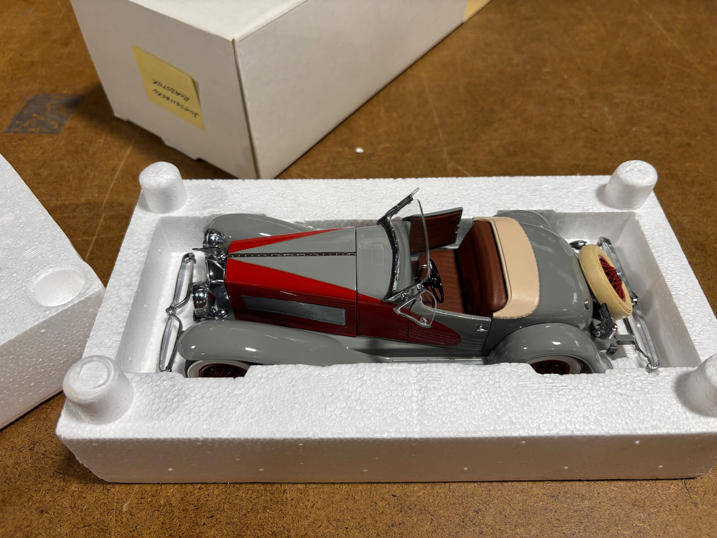 1935 Duesenberg SSJ - Danbury Mint