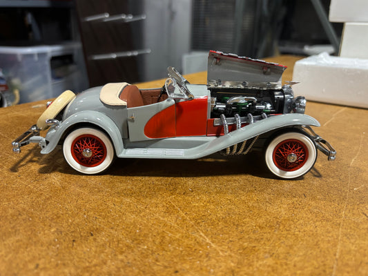 1935 Duesenberg SSJ - Danbury Mint