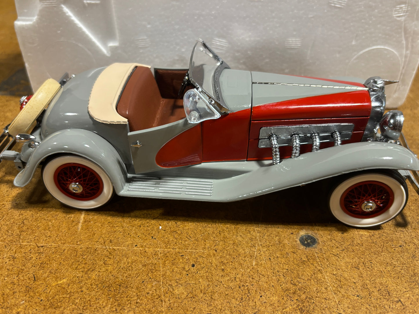 1935 Duesenberg SSJ - Danbury Mint
