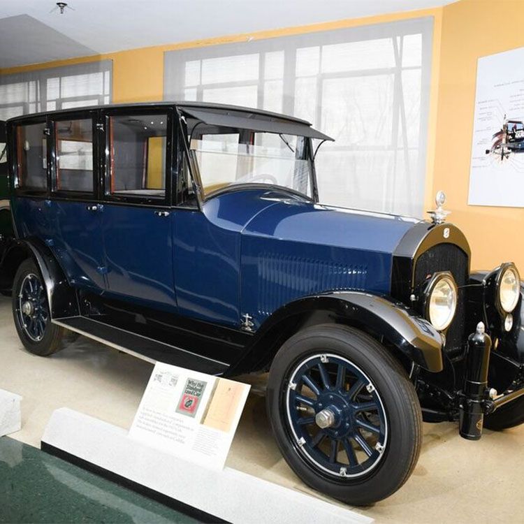 1919 Cole 885 Sedan